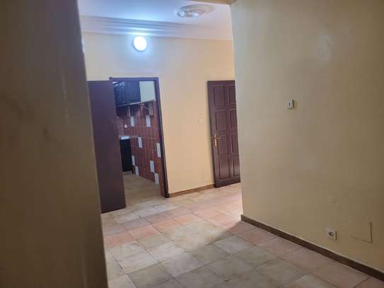 Trois chambres à louer par mois image 10