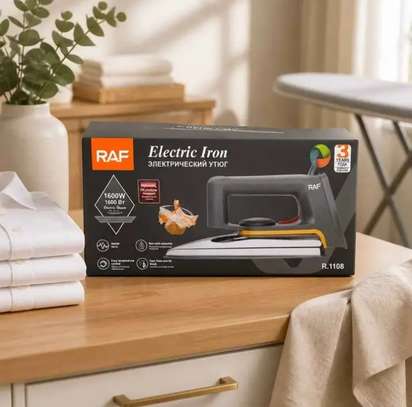 Fer à Repasser Electrique RAF 1600W – Semelle Lisse image 13