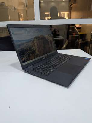 Dell Latitude 3520 ) 15pouces ) i5 ) 11e ) 16g de ram ) 256 image 4