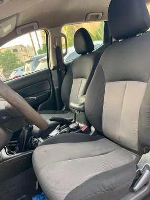 Mitsubishi L200 double cabine 2020 image 8