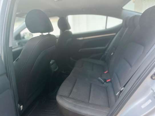Hyundai Elentra 2020 image 11