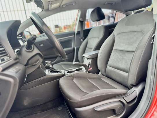 Hyundai Elantra 2017 image 6