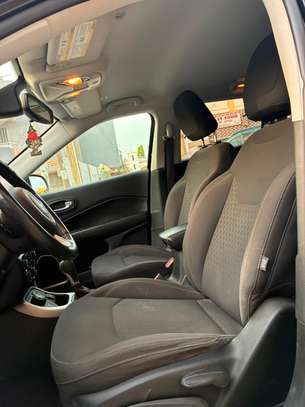JEEP COMPASS image 7