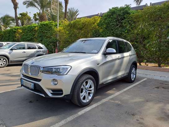 BMW X3 SUV  spacieux et performant image 3