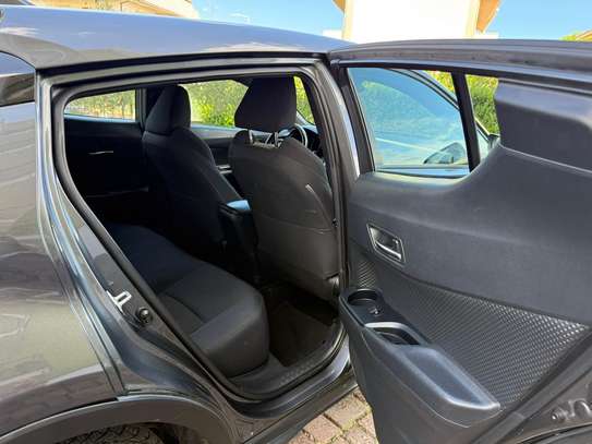 TOYOTA CHR  2018 image 8