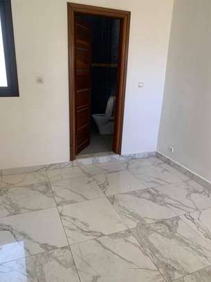 APPARTEMENT F5 AUX ALMADIES image 12
