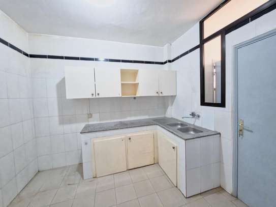 APPARTEMENT F4 A LOUER A NGOR  EN FACE DU STADE image 6