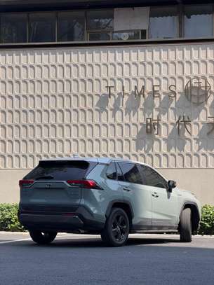 Toyota Rav4 Hybride image 11