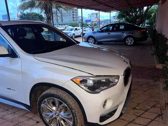 Bmw x1 image 4