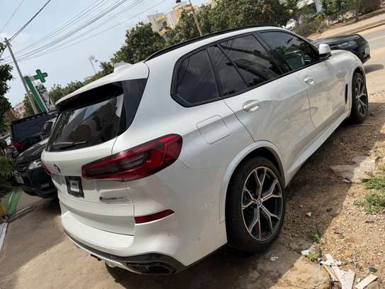 BMW X5 image 8