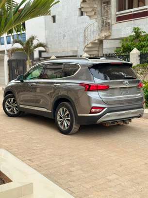 hyundai santa fe 2019 image 2