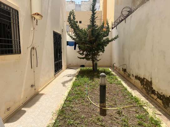 Villa à louer aux Almadies usage habitation ou professionnel image 4