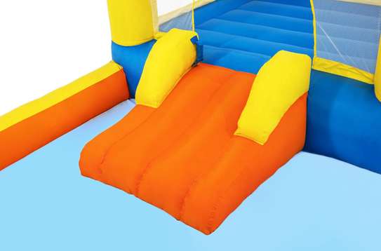 Aire de jeu gonflable BESTWAY avec piscine (3-8ans) image 3