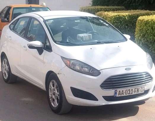 Ford fiesta 2015 image 2