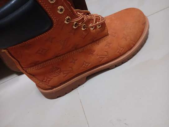 Louis Vuitton Timberland image 3