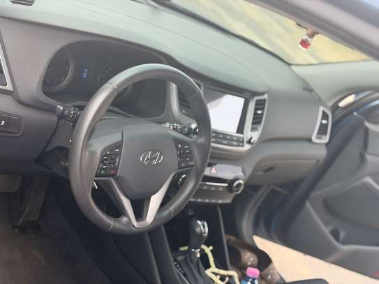 HYUNDAI TUCSON 2017 image 4
