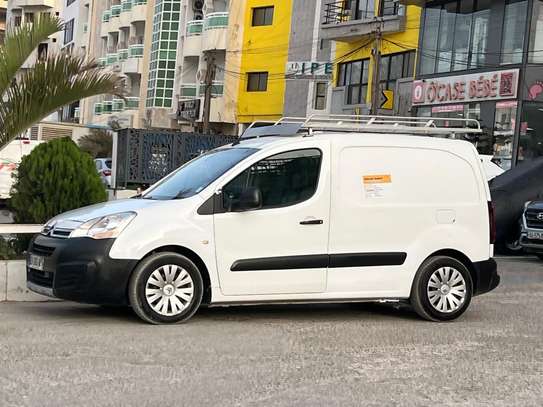 Citroen berlingo 2018 image 9