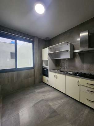 F2 studio haut standing à Mermoz image 8