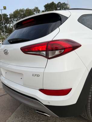 HYUNDAI TUCSON 2018 image 7
