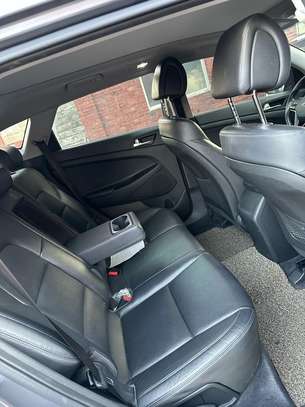 HYUNDAI TUCSON 2017 image 2
