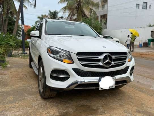 Mercedes GLE 350 4Matic 2017 SUV blanc puissant image 5