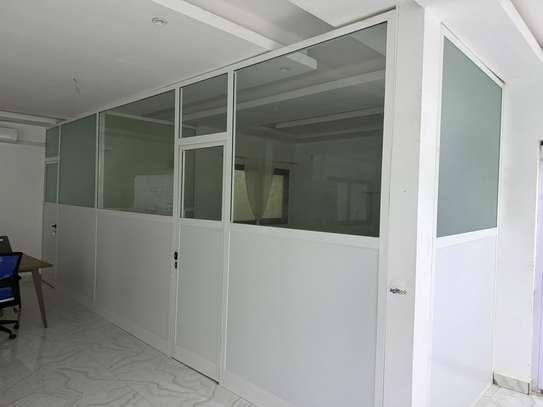 CLOISONS DE BUREAU EN ALUMINIUM image 3