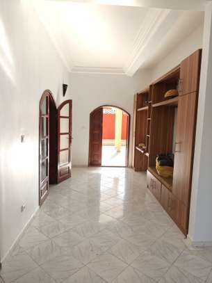 Villa de Rêve avec Piscine à Louer – Saly Niakh Niakhal image 10