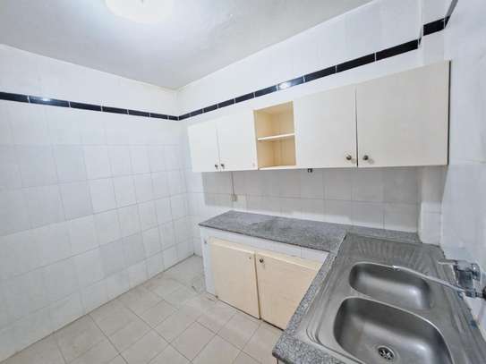 APPARTEMENT F4 A LOUER A NGOR  EN FACE DU STADE image 5