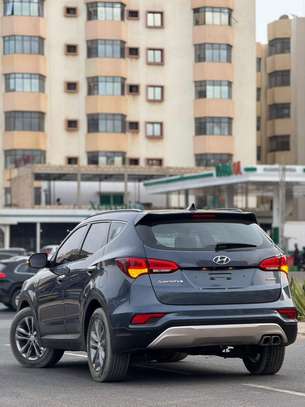 HYUNDAI SANTAFE 2017 image 6