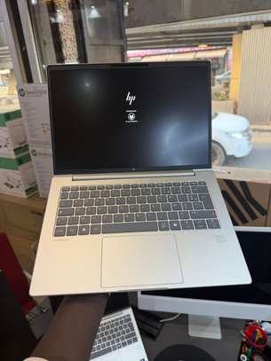 HP Elitebook 6 G1i Ultra ( Azerty d’origine) image 4