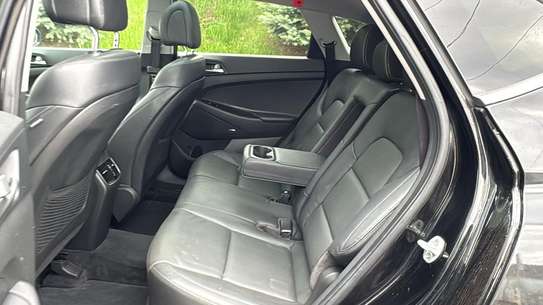 Hyundai Tucson image 9