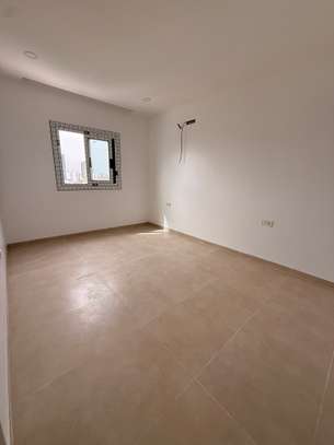 Appartement f4 neuf à vendre au point e image 3