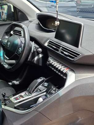 Peugeot 3008 gtline image 3
