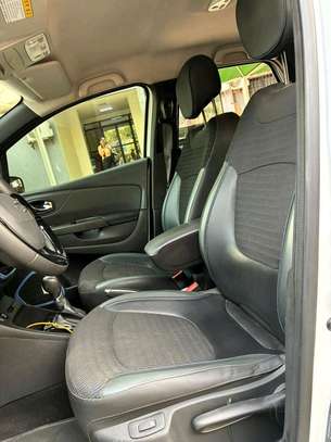 Renault Q3 2017 automatique diasel full option image 6