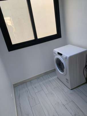 Tres bel Appartement à louer à Ngor image 6