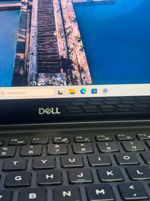 Dell xps 15 7590 image 3