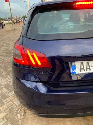 Peugeot 308 année 2016 image 6