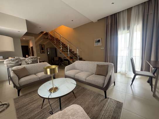 Stodio duplex meubles F2 à louer à fan Mermoz longue durée image 2