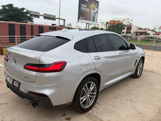BMW X4 xDrive30i image 4