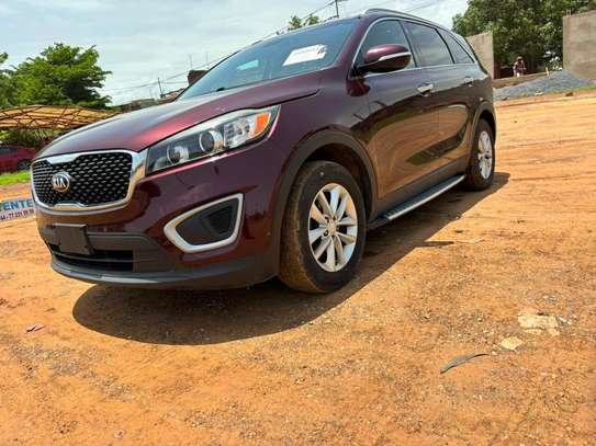 KIA SORENTO image 4