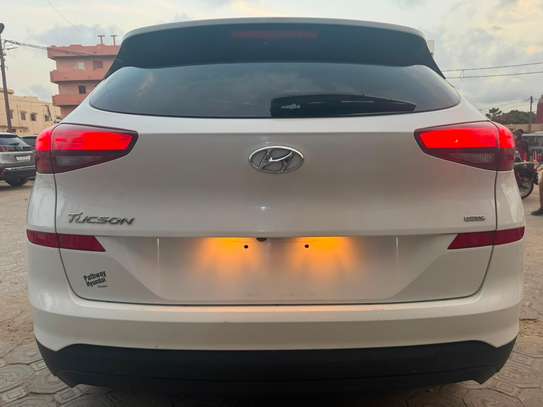 Je vends ma Hyundai Tucson 2020 AWD image 2