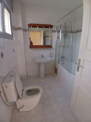 Appt F4 à louer à FANN Residence image 7