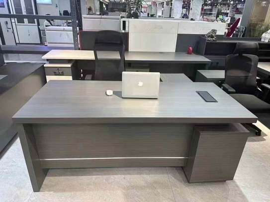 Tables de bureau DG image 8