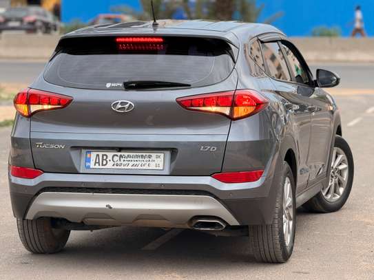 HYUNDAI TUCSON DIESEL 2018 image 5