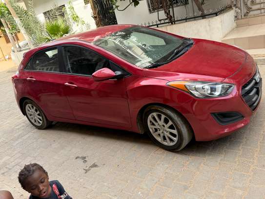 Hyndai Elantra Gt  2016 image 4
