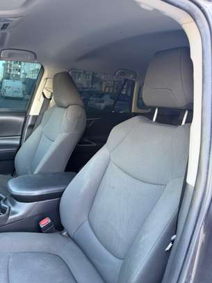 🚗 Toyota RAV4 SE – Année 2021 Automatique image 11
