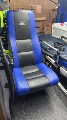 Ambulance Renault Grand model image 4