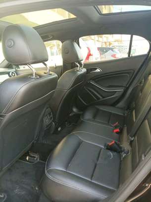 Mercedes-Benz image 7
