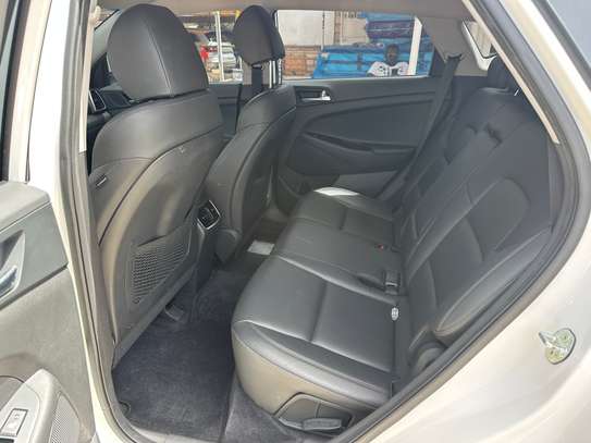 Hyundai image 5