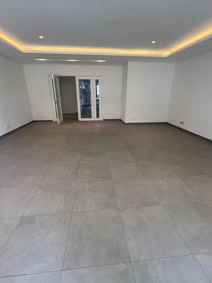 Bel appartement F5 au Point E image 2